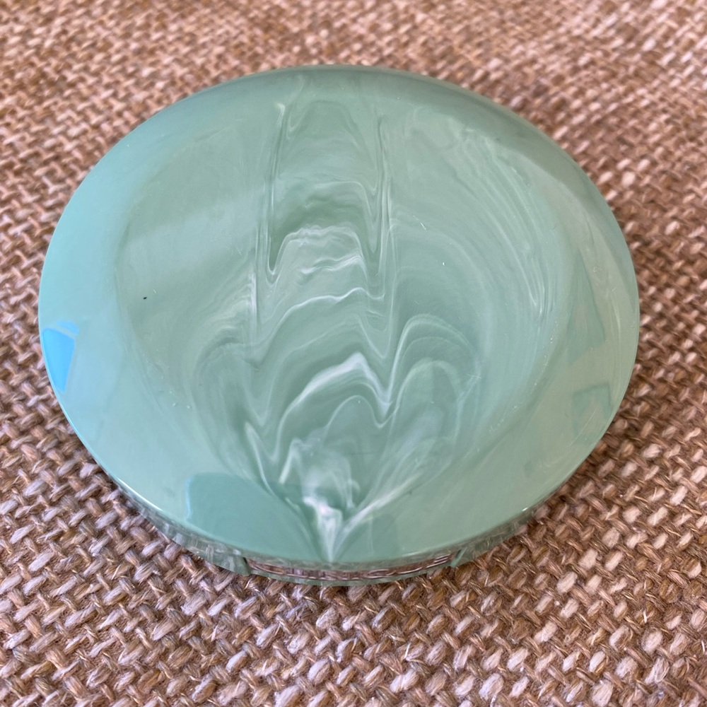 Clinique Perfectly Real Compact Makeup 126 NEW discontinued - Picture 2 of 5